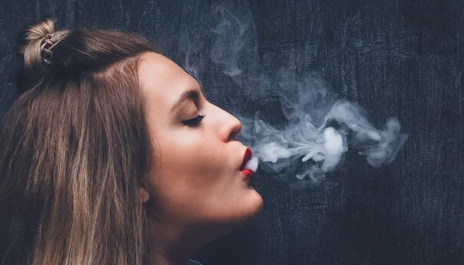 7 Must Have Smoking Accessories for Stoners?